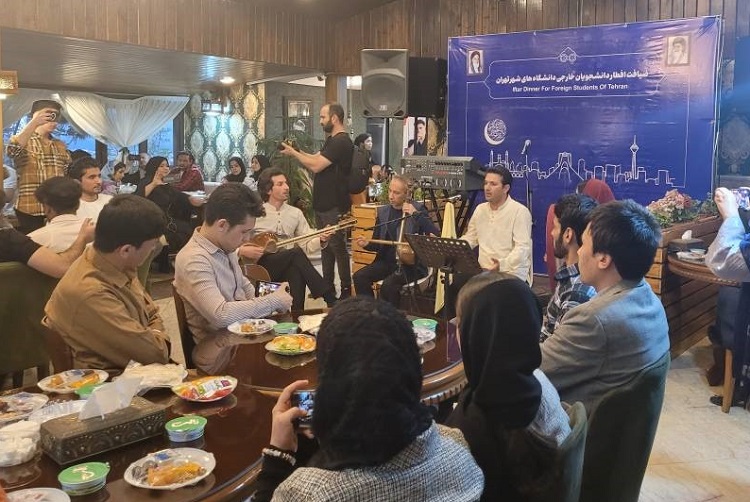 برگزاری ضیافت افطاری و بازدید از باغ پرندگان ویژه دانشجویان بین المللی دانشگاه تربیت مدرس